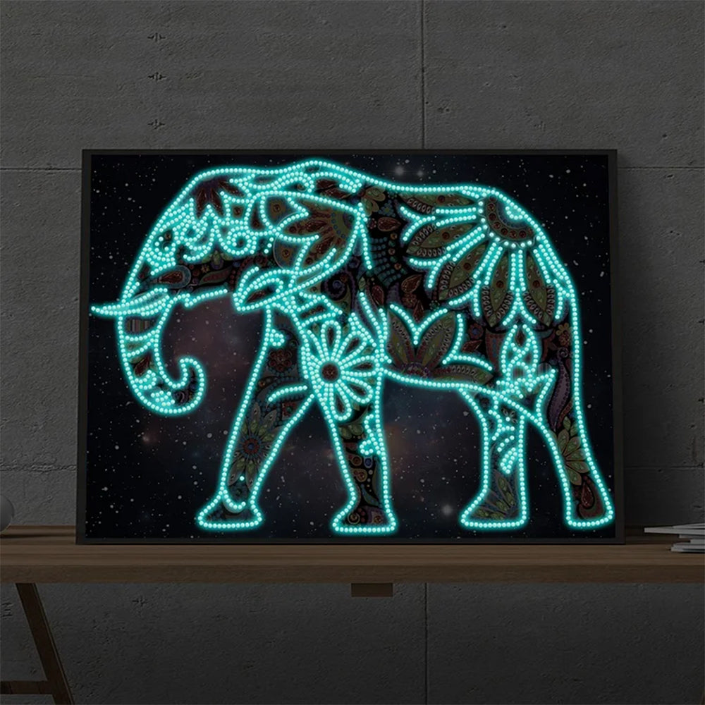 Peinture de diamant de forme spéciale lumineuse d'éléphant de fleurs